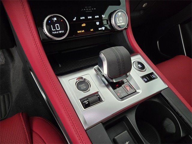 New 2026 Eiger Grey JAGUAR P400 R-DYNAMIC S image 23