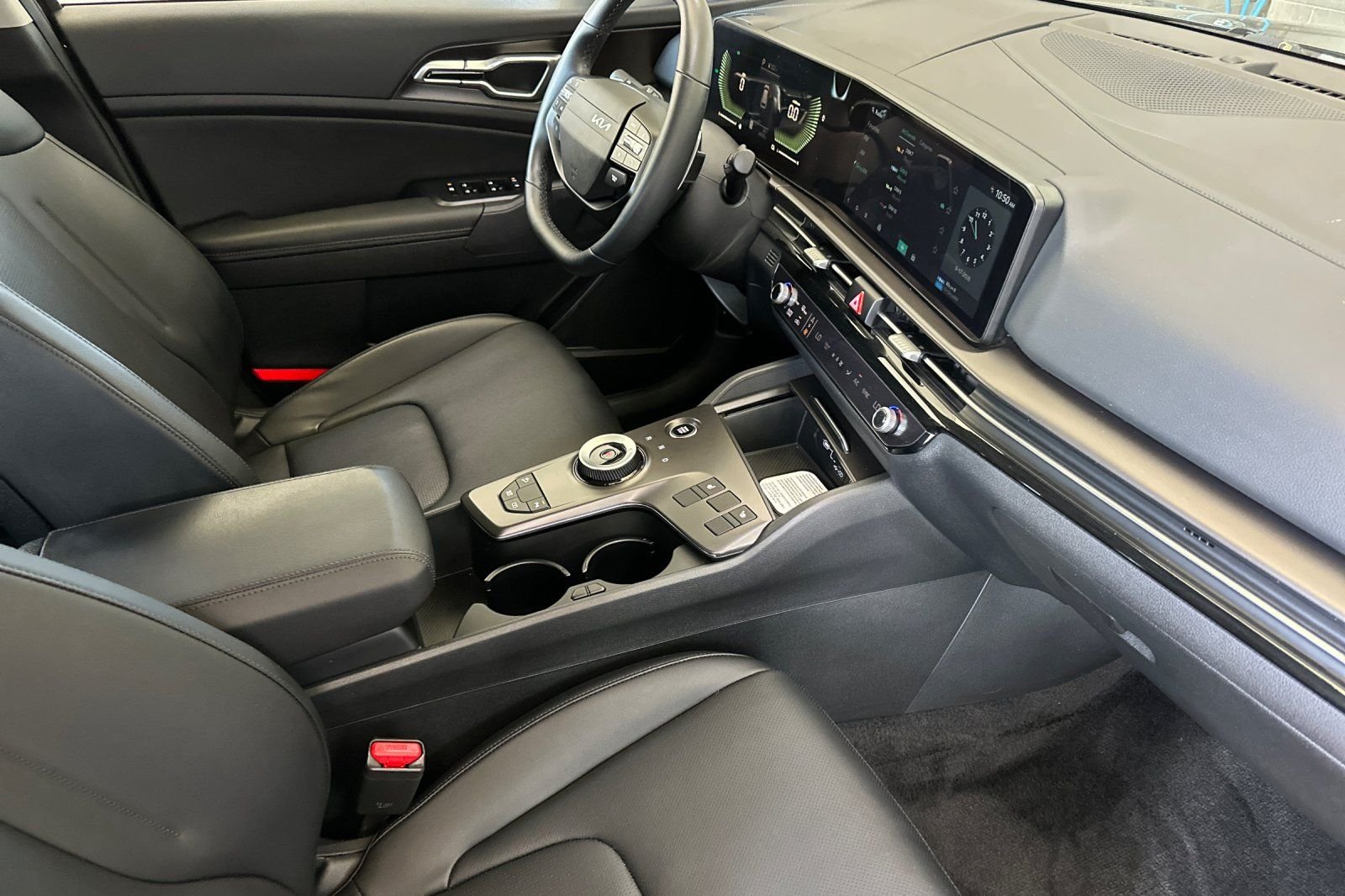Used 2026 Black Kia EX image 17