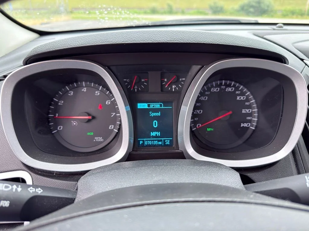 Used 2017 Red Chevrolet Premier image 34