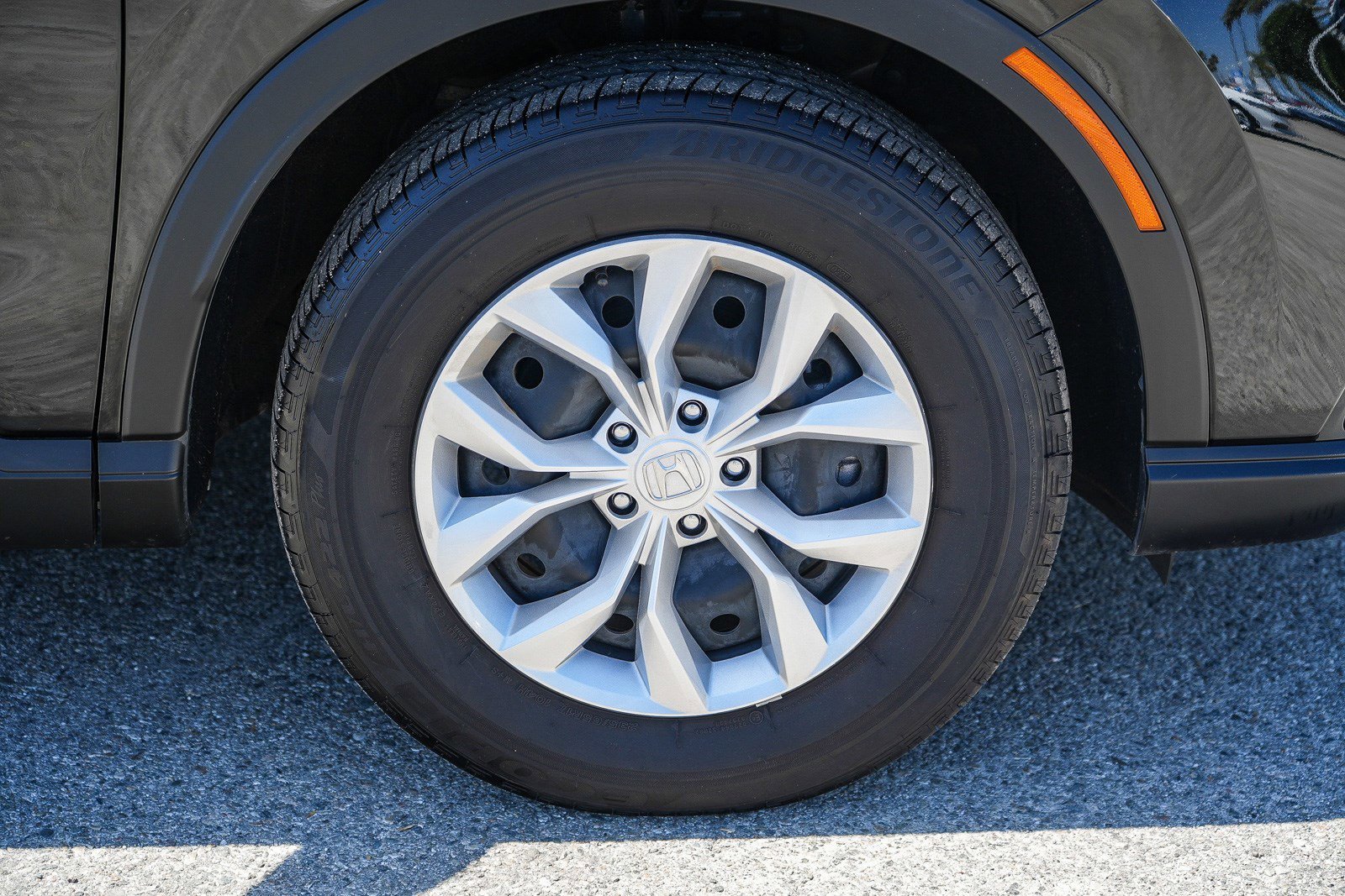 2025 Honda CR-V LX - Photo 10