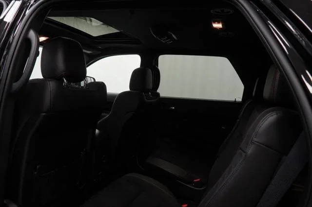 New 2026 Diamond Black Clear-Coat Exterior Paint Dodge GT PLUS image 19