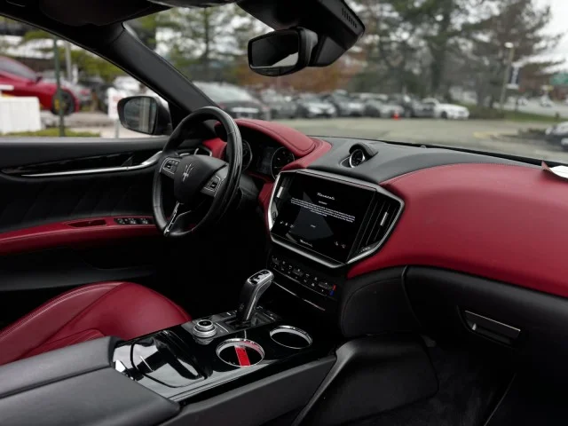 2021 Maserati Ghibli S GranLusso - Photo 21