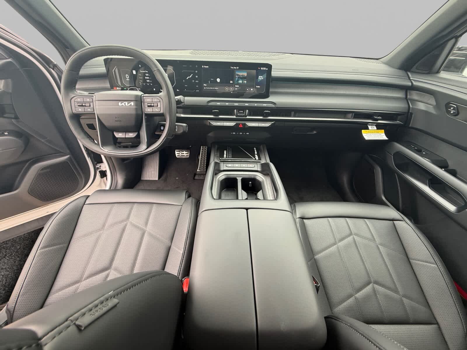 New 2027 Glacial White Pearl Kia X-LINE SX image 21