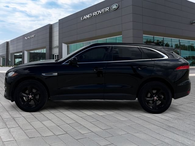Used 2020  Jaguar 25t Premium image 2