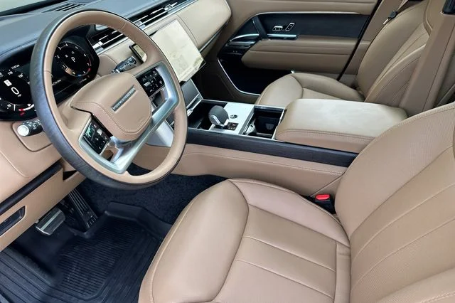 New 2026 Varesine Blue Land Rover SE image 9