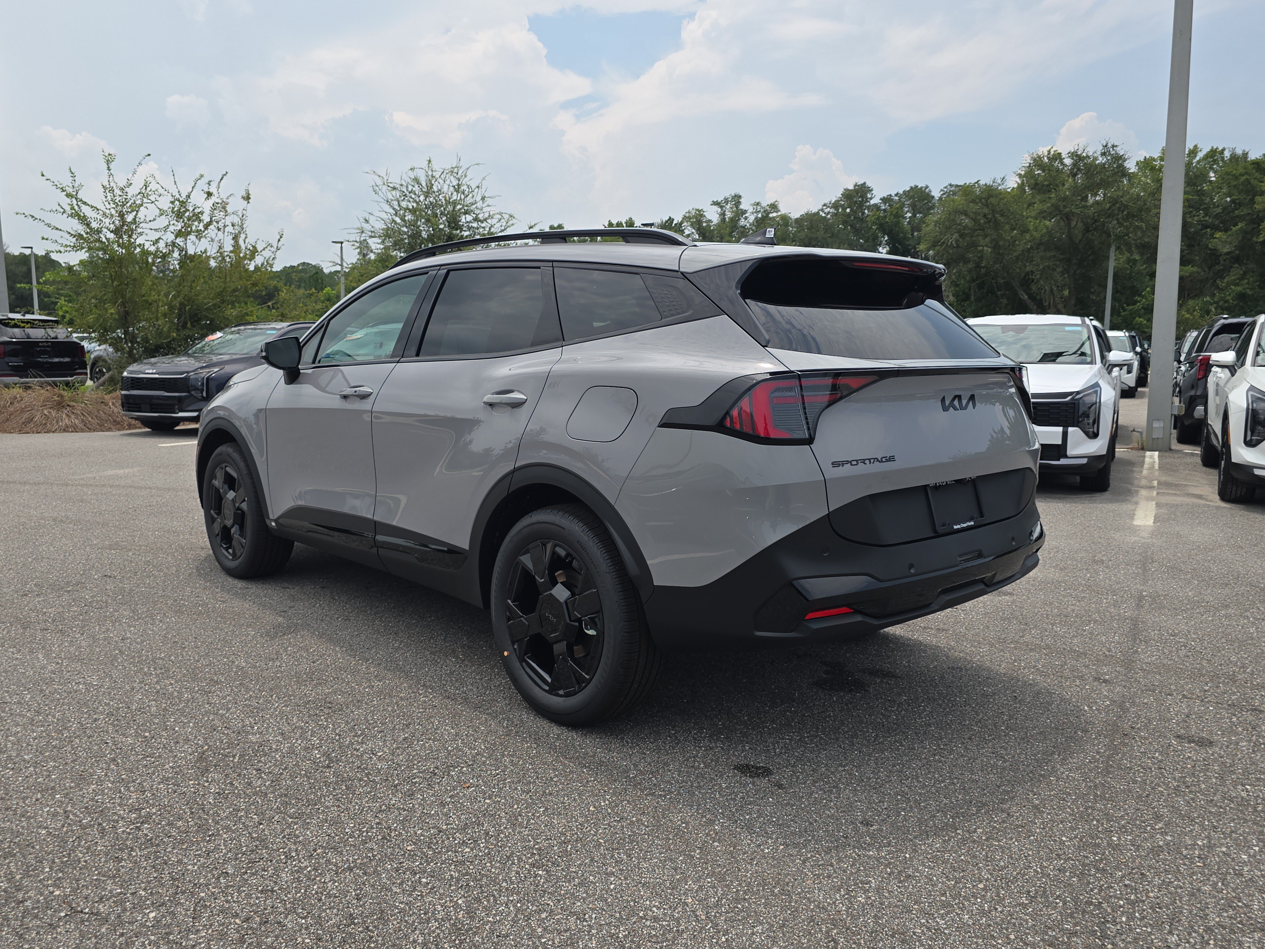 New 2027 Wolf Gray Kia X-Line image 6