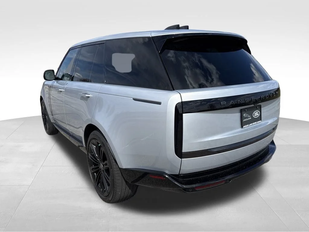 2025 Land Rover Range Rover SE - Photo 3