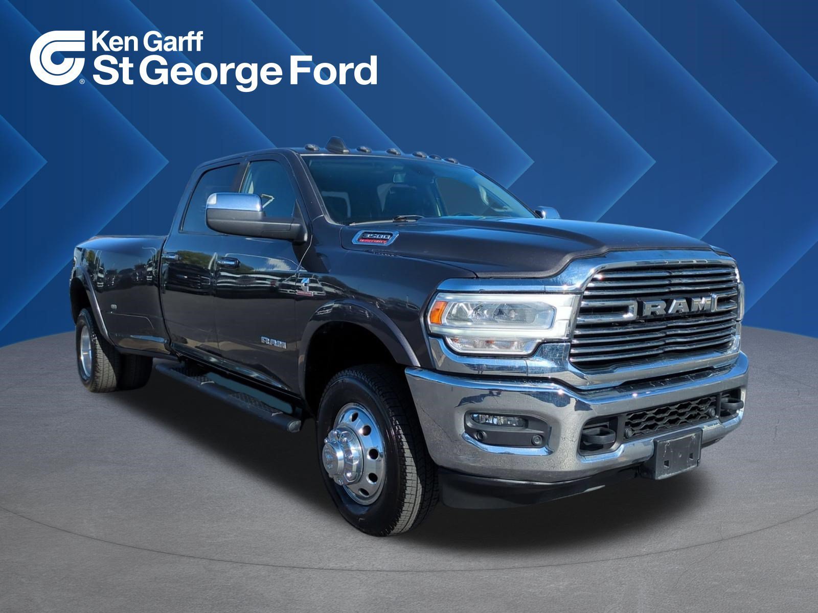Used 2019 Granite Crystal Clearcoat Metallic Ram Laramie image 1