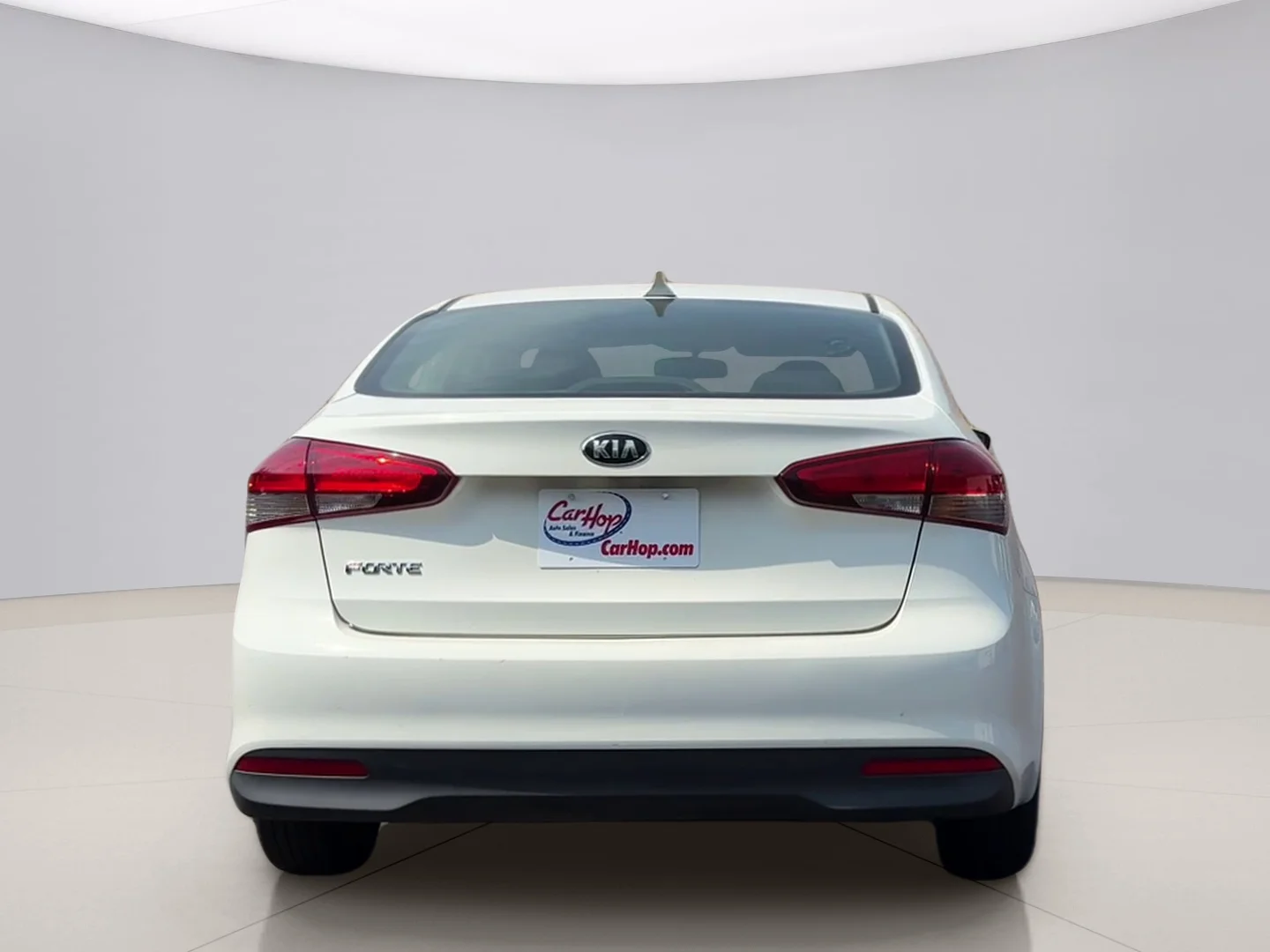Used 2017 White Kia SEDAN image 4