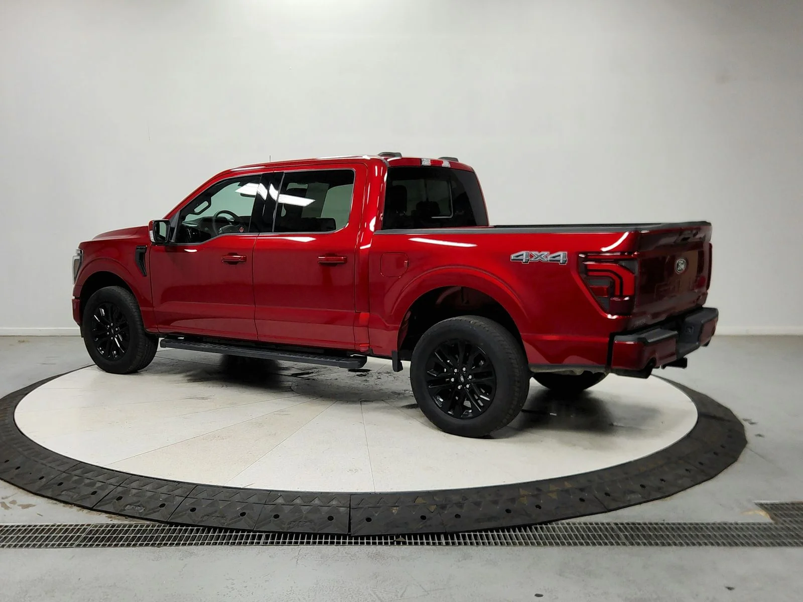 Used 2025 Red Ford Lariat image 6