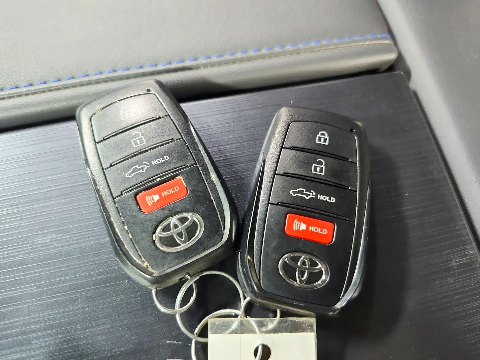 Used 2024 Black Toyota Platinum image 38