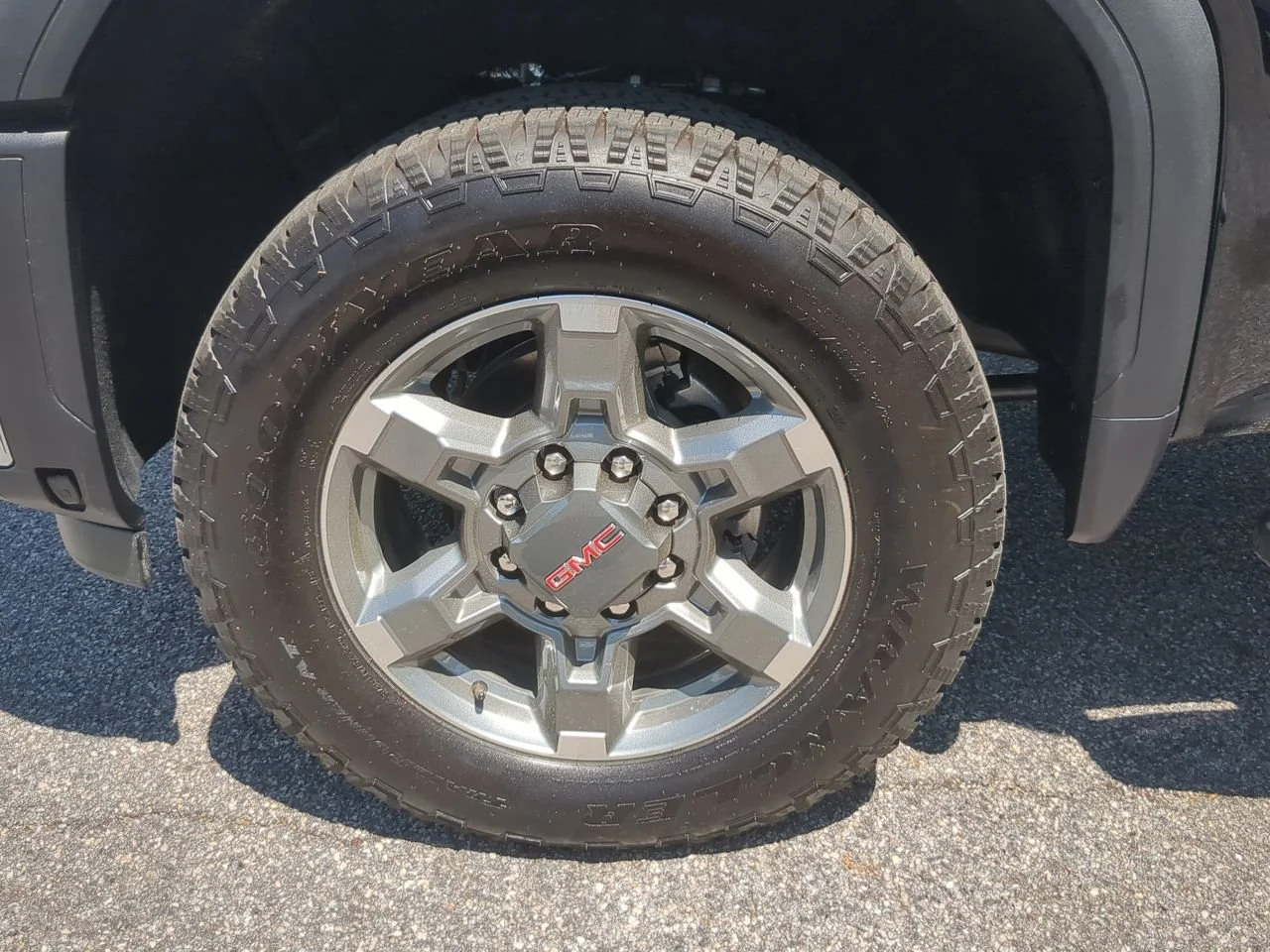 New 2026 Onyx Black GMC SLT image 34
