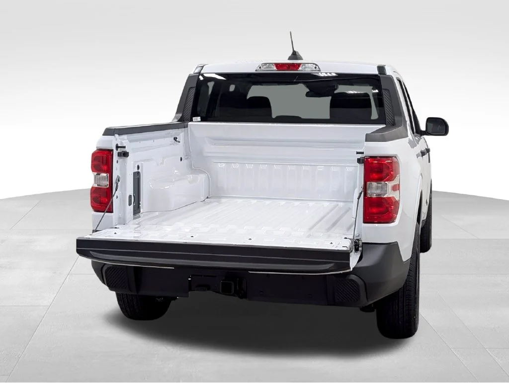 New 2026 Oxford White Ford XL image 18