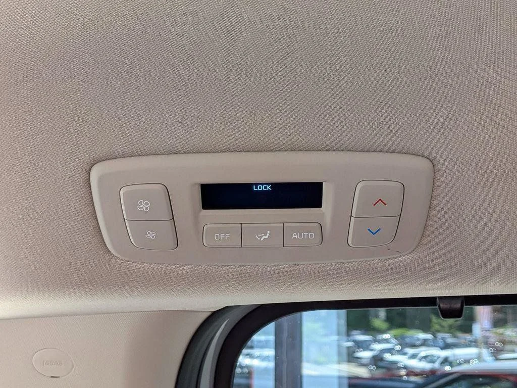 Used 2023 White Kia SX image 24