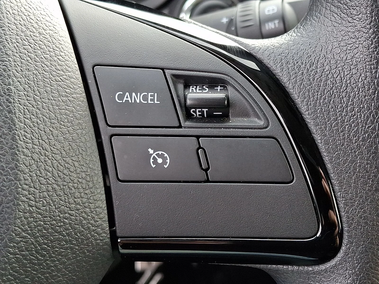 Used 2024 Gray Mitsubishi Black Edition image 21