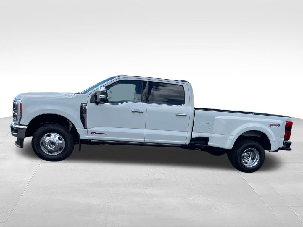 New 2026 White Ford Lariat image 2