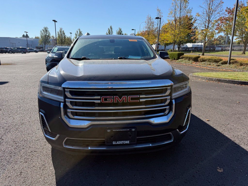 Used 2020 Carbon Black Metallic GMC SLE image 2