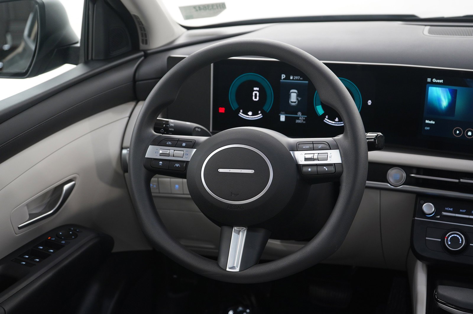 2026 Hyundai Tucson SE - Photo 16
