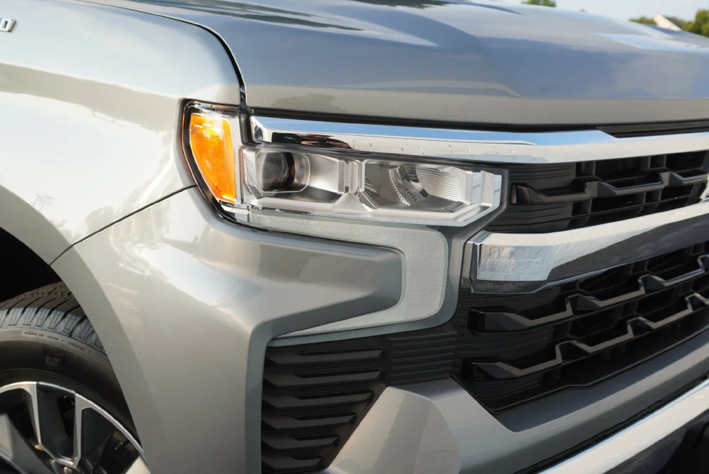 New 2026 Sterling Gray Metallic Chevrolet LT (2FL) image 30