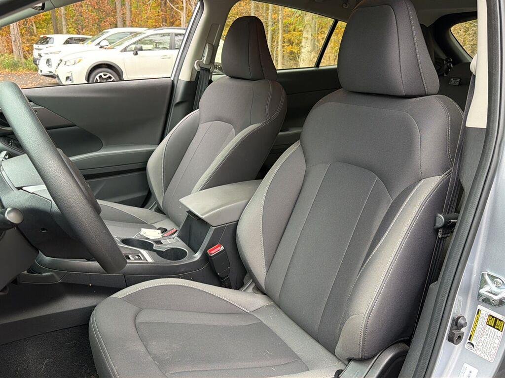 Used 2024 Ice Silver Metallic Subaru Base image 4
