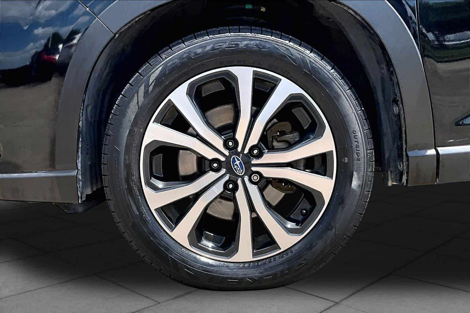 Used 2023 Crystal Black Silica Subaru Limited image 11
