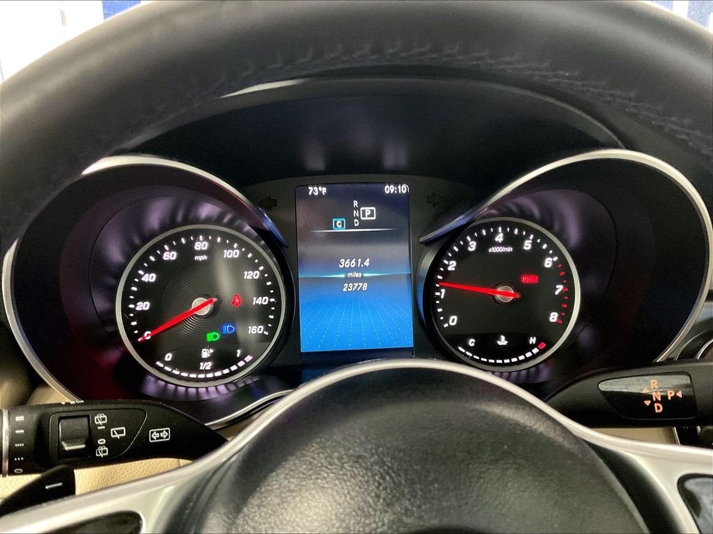 Used 2021 White Mercedes-Benz GLC 300 image 25
