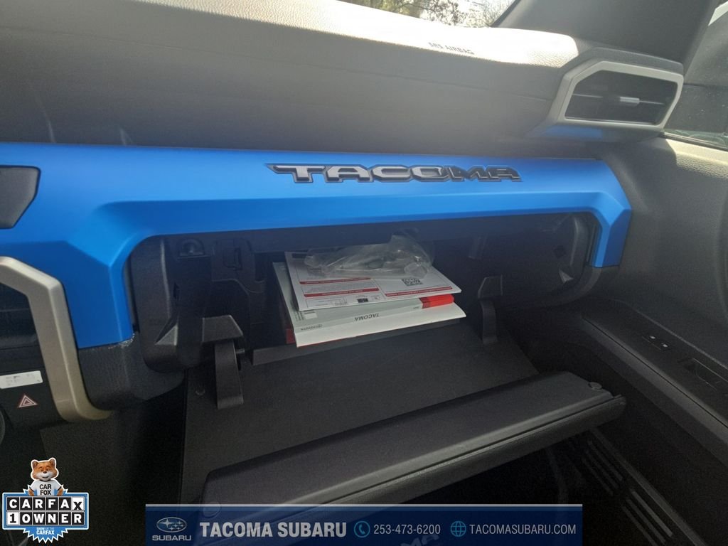 2025 Toyota Tacoma SR5 - Photo 24
