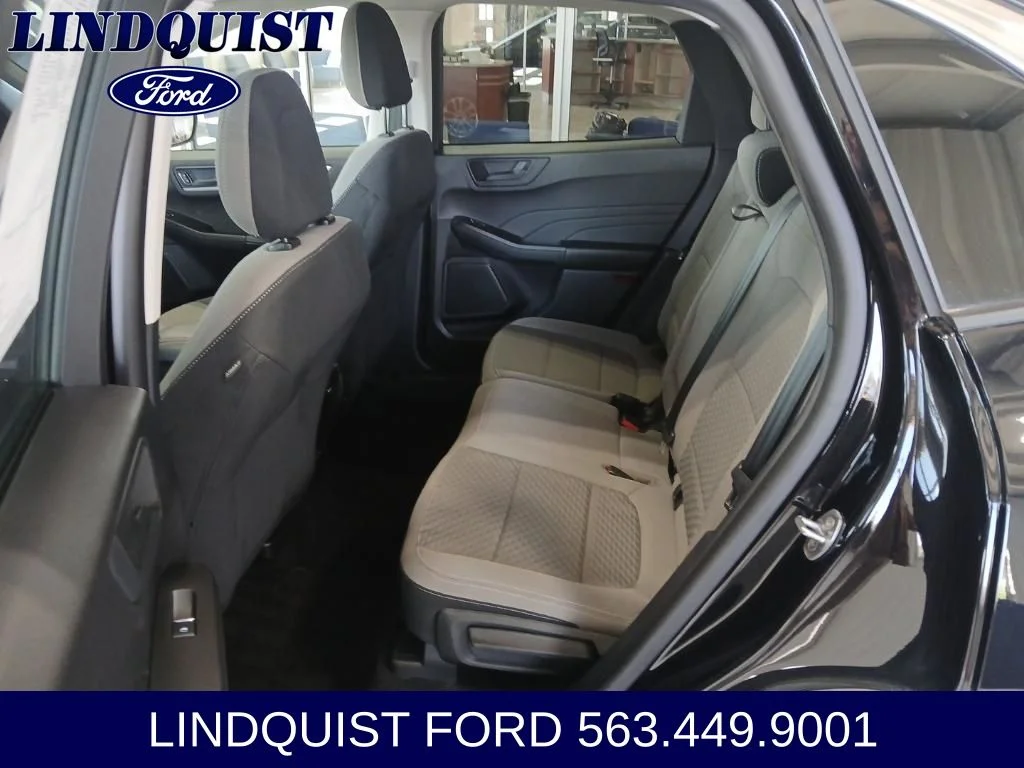 2022 Ford Escape SE - Photo 10
