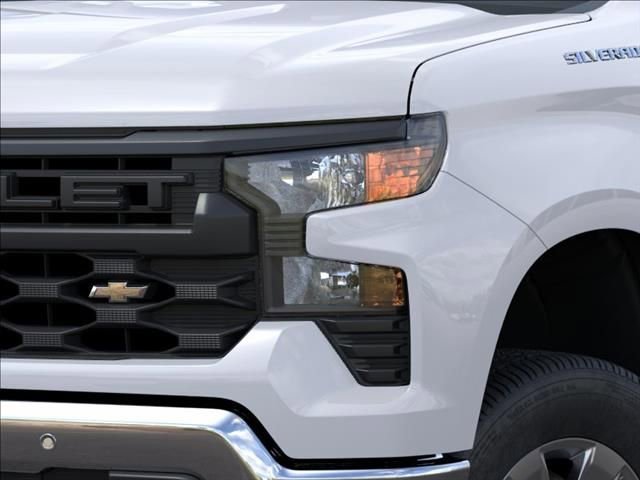 New 2026 Summit White Chevrolet WT image 10