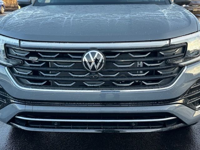 New 2026 Pure Gray Volkswagen 2.0T SEL Premium R-Line image 8