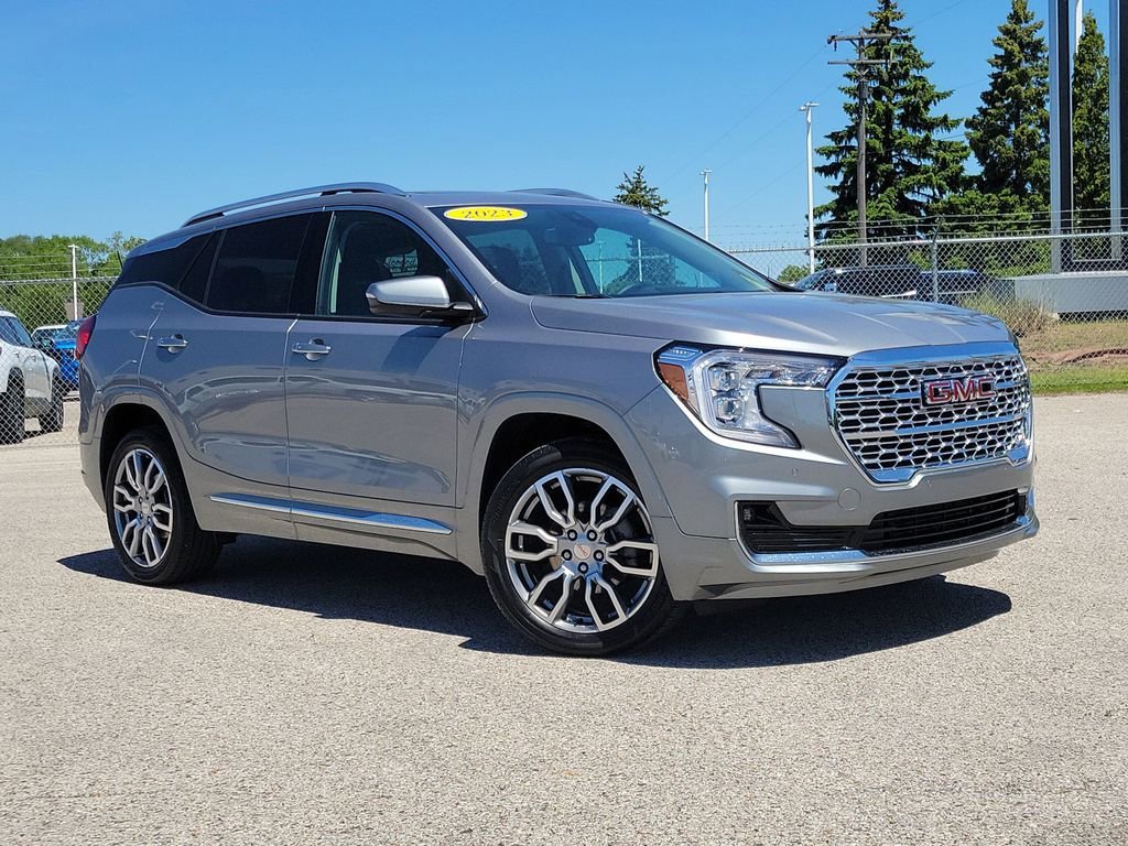 2023 GMC Terrain Denali AWD's photo