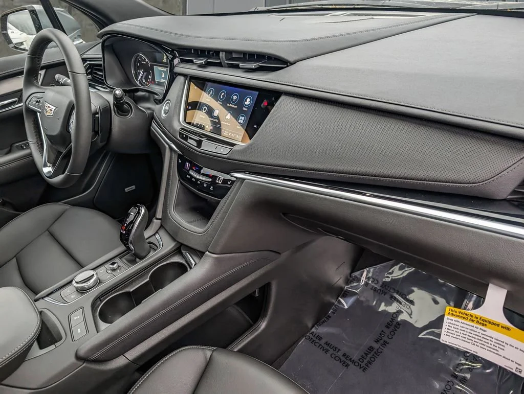 2025 Cadillac XT6 Luxury - Photo 25