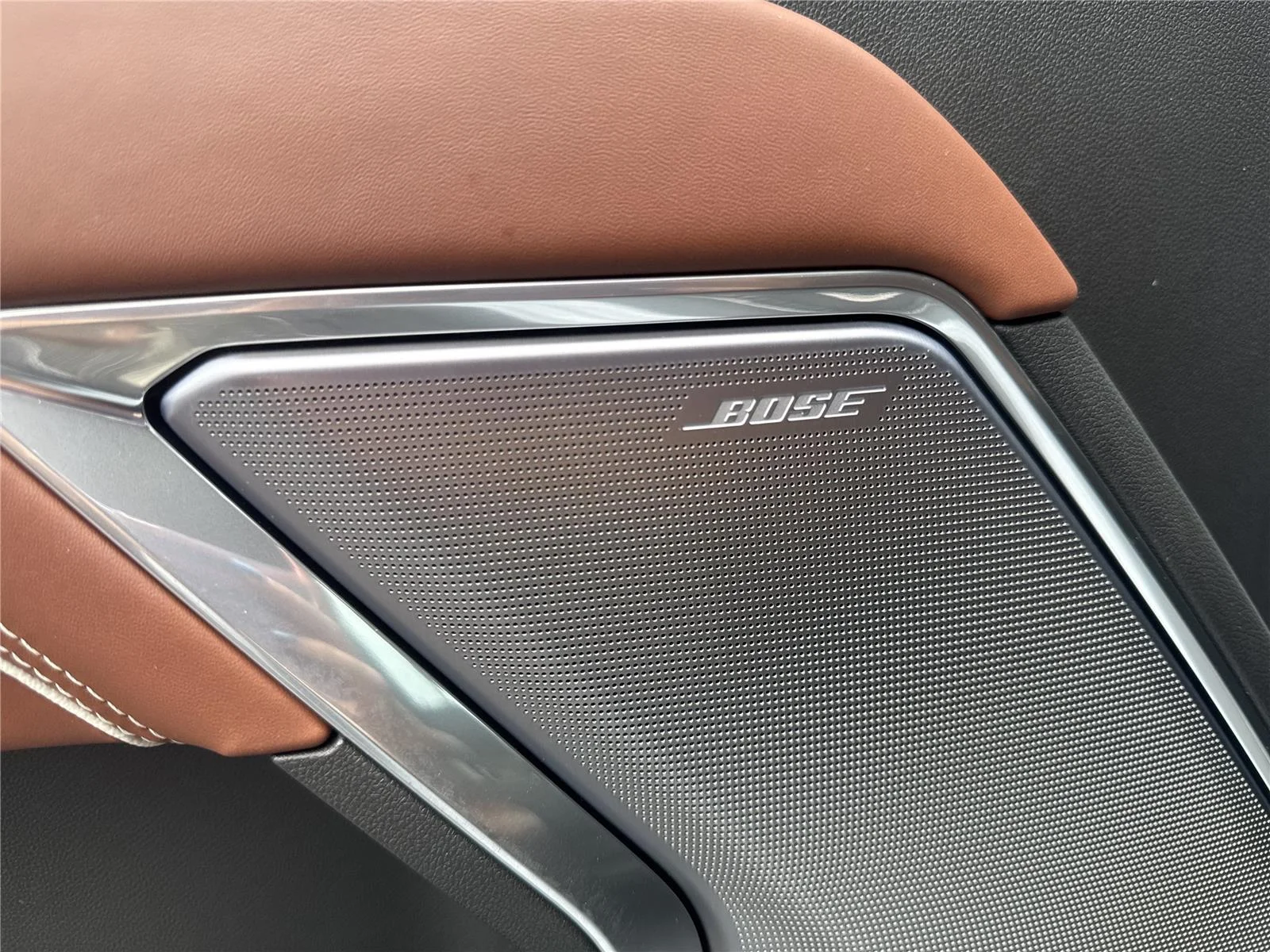 New 2026 Glacier White Tricoat GMC Denali Ultimate image 19