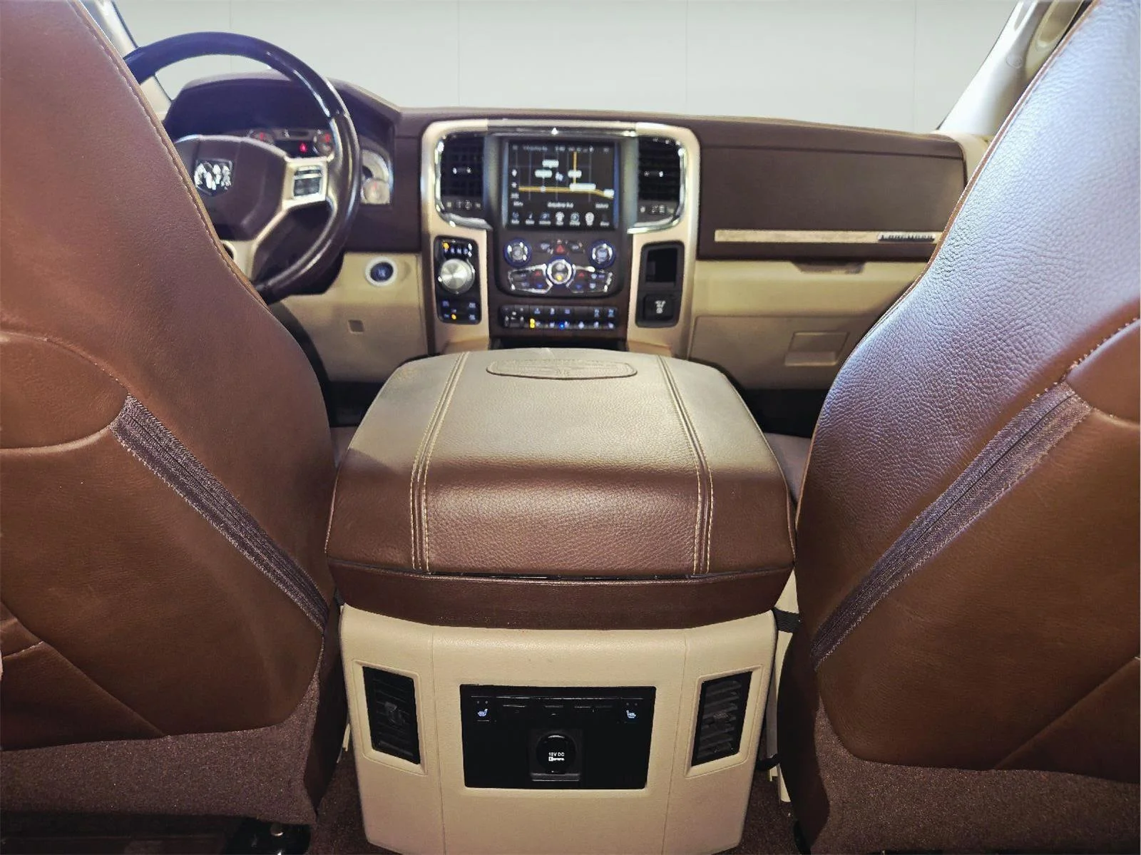 Used 2014 Black Gold Pearlcoat Ram Longhorn image 35