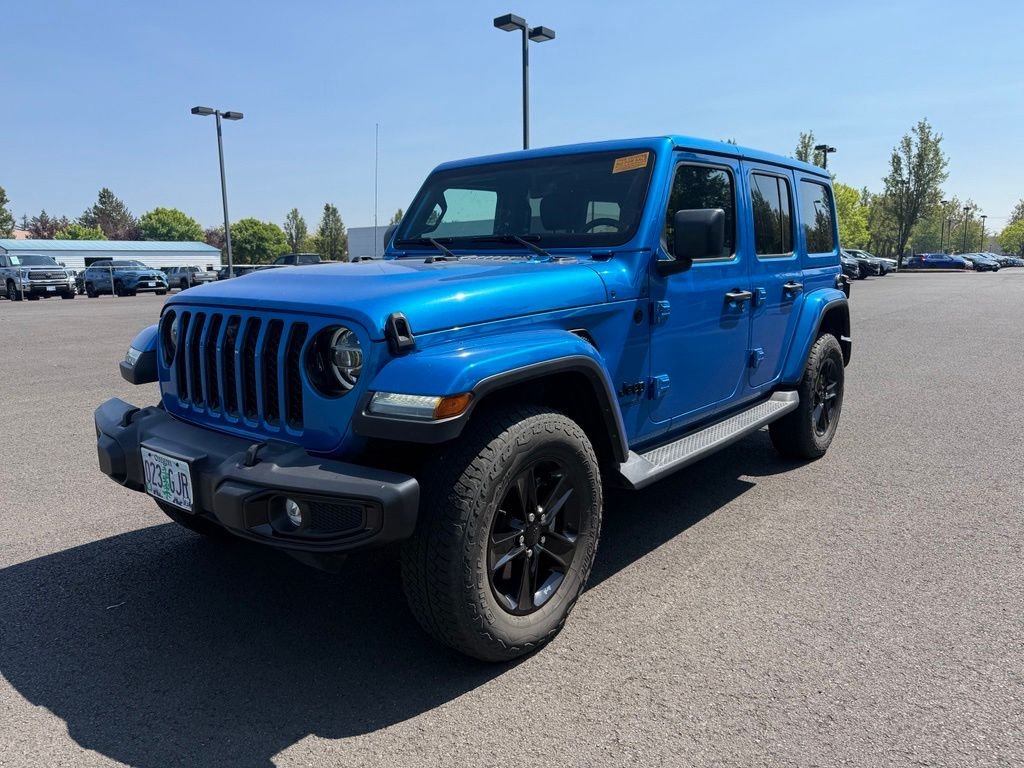 Used 2022 Hydro Blue Pearlcoat Jeep Unlimited Sahara Altitude image 2