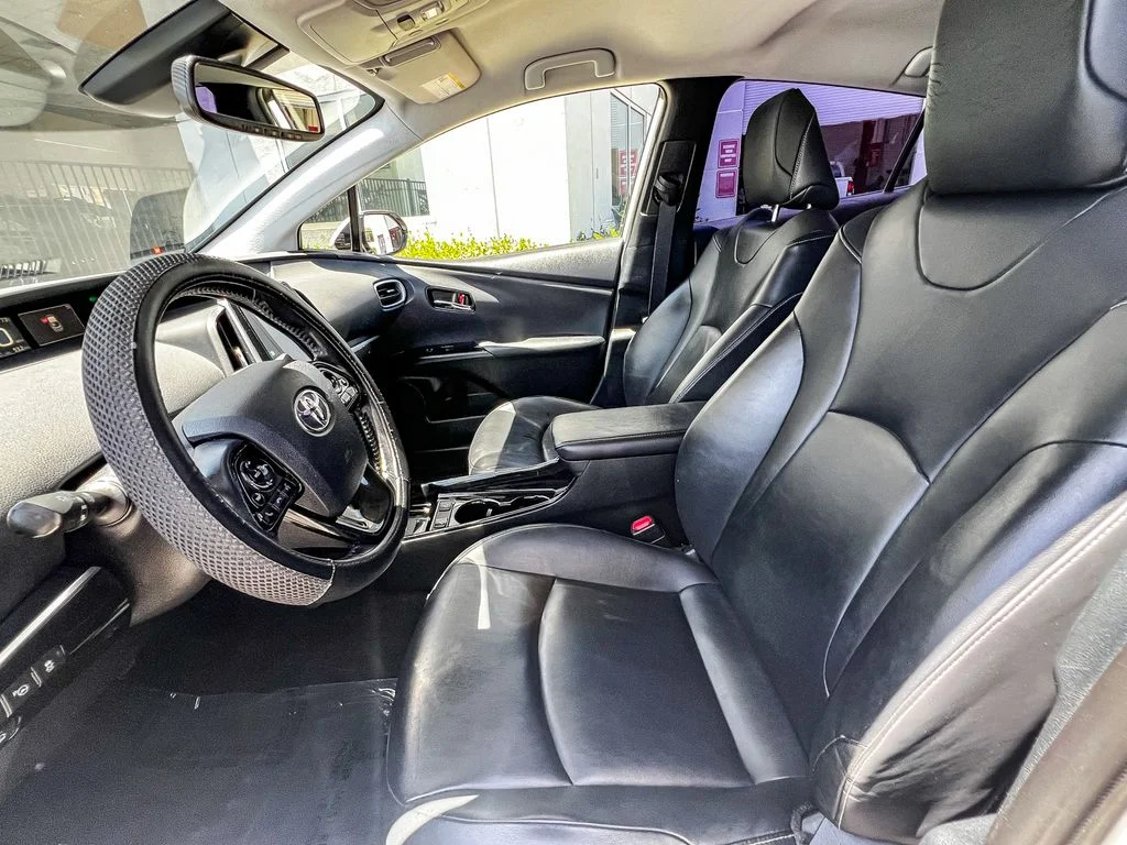 Certified Used 2020 White Toyota Limited image 16