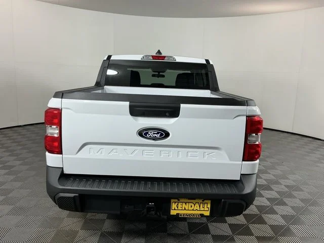 New 2026 Oxford White Ford XLT image 6