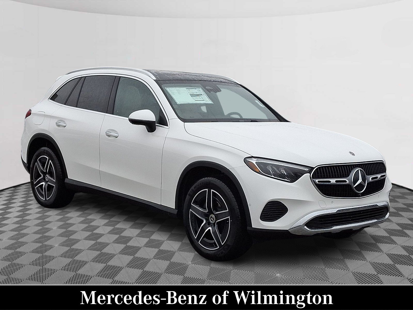 2026 Mercedes-Benz GLC Base
