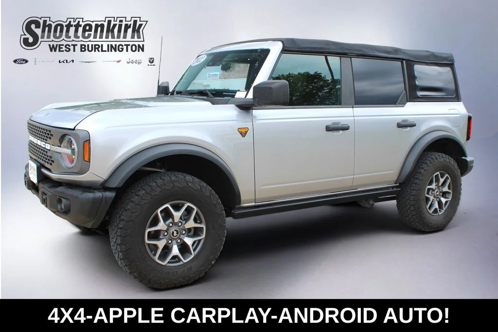 Used 2022 Silver Ford Badlands image 1