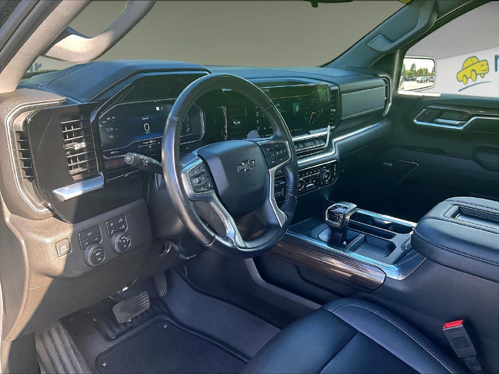 Used 2022 Black Chevrolet RST image 8