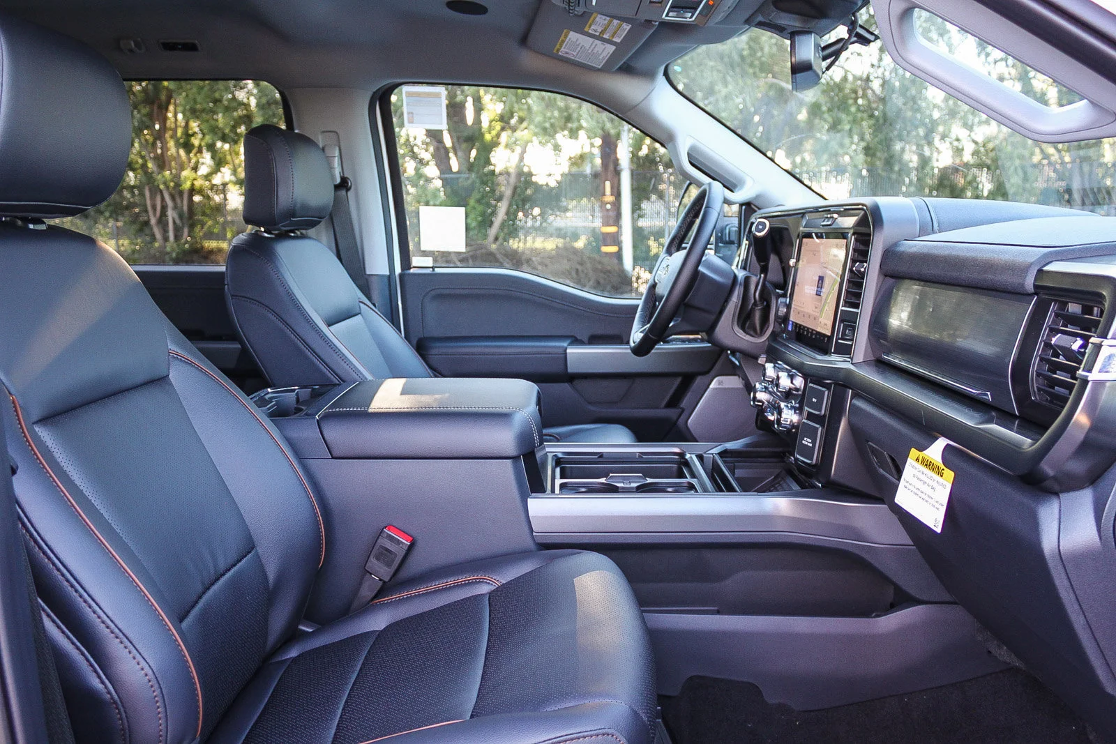 New 2026 Oxford White Ford F-350® Lariat® image 19