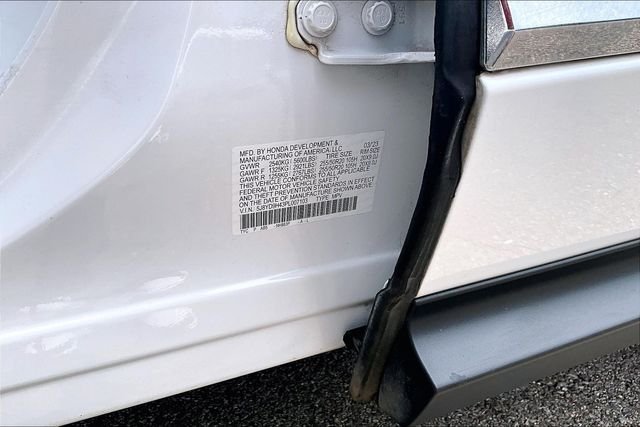 Used 2023 White Acura Technology image 35