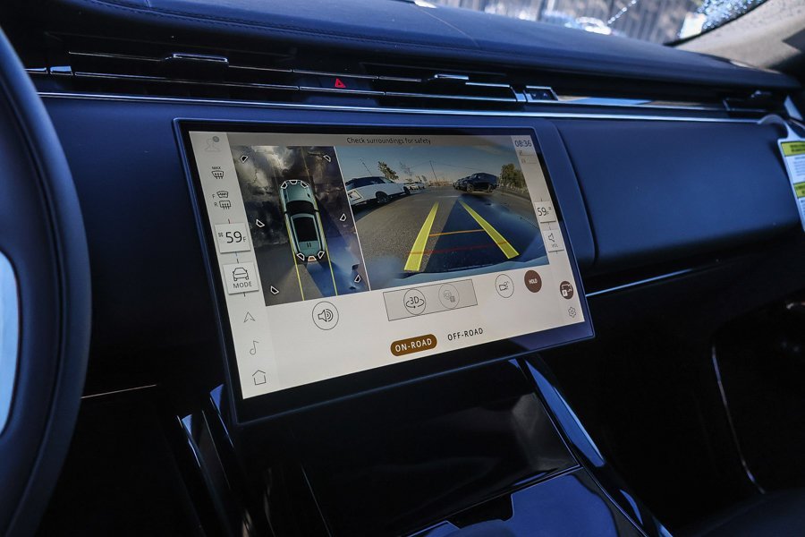 New 2026 Borasco Grey LAND ROVER Dynamic SE image 29