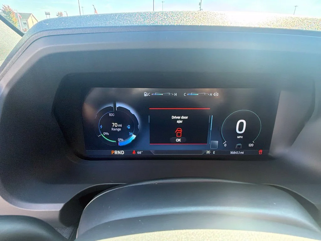 Used 2023 Red Metallic Ford Lariat image 35