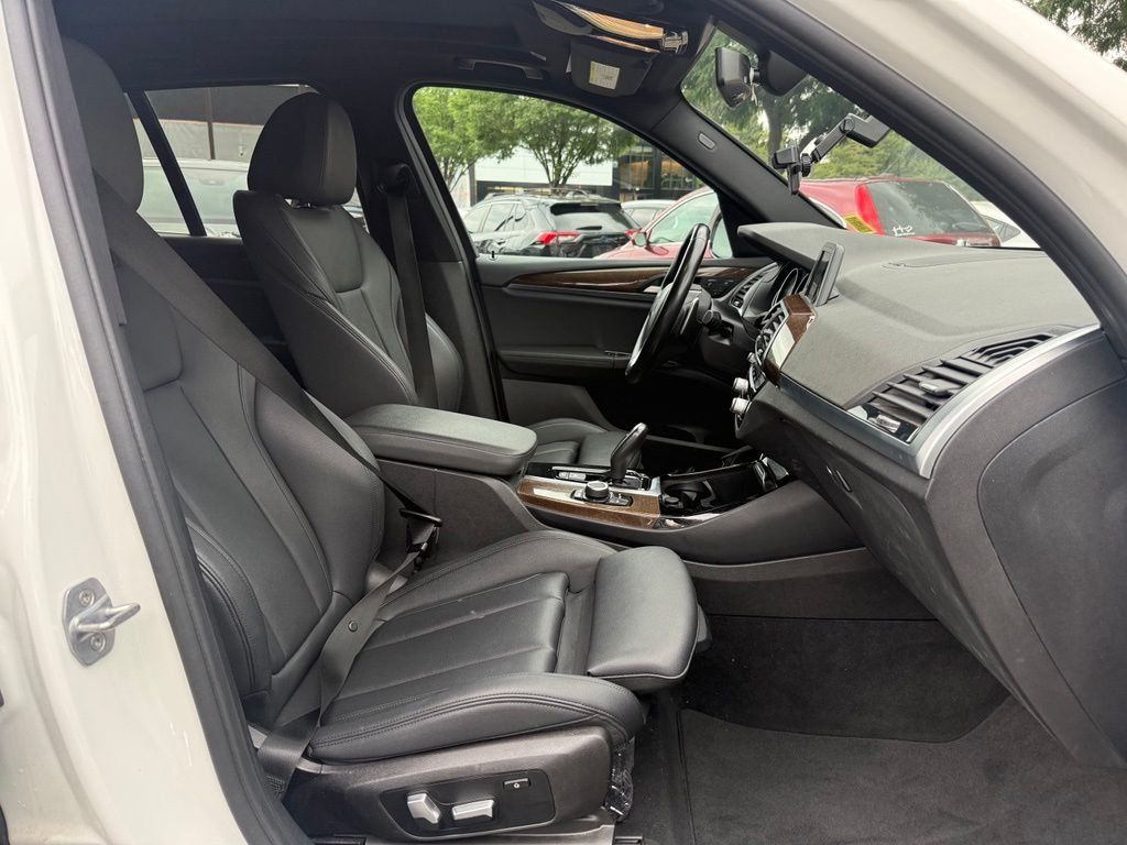 Used 2018 Alpine White BMW xDrive30i image 30