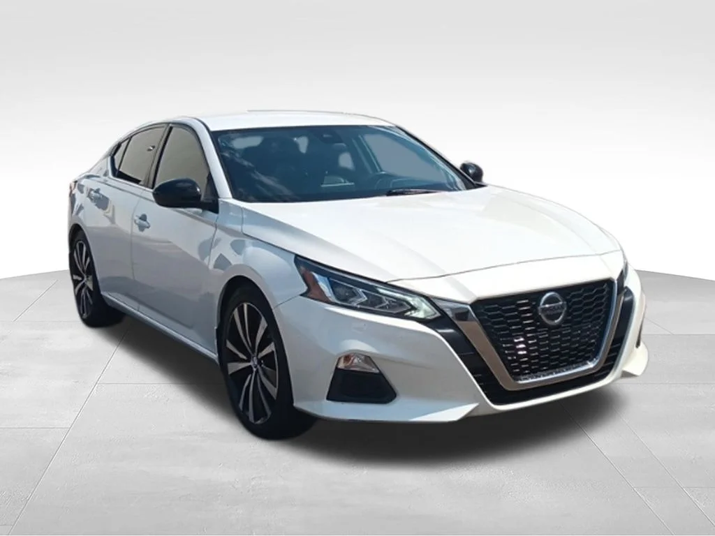 Used 2022 Pearl White Tricoat Nissan 2.5 SR image 8