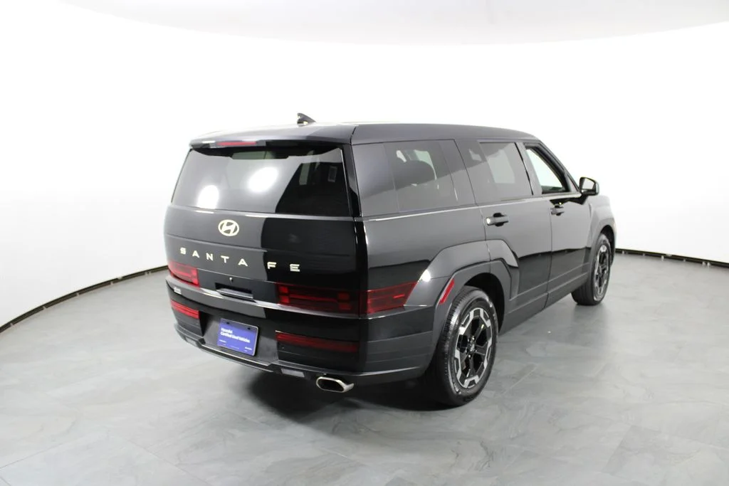 Used 2026 Black Hyundai SE image 16