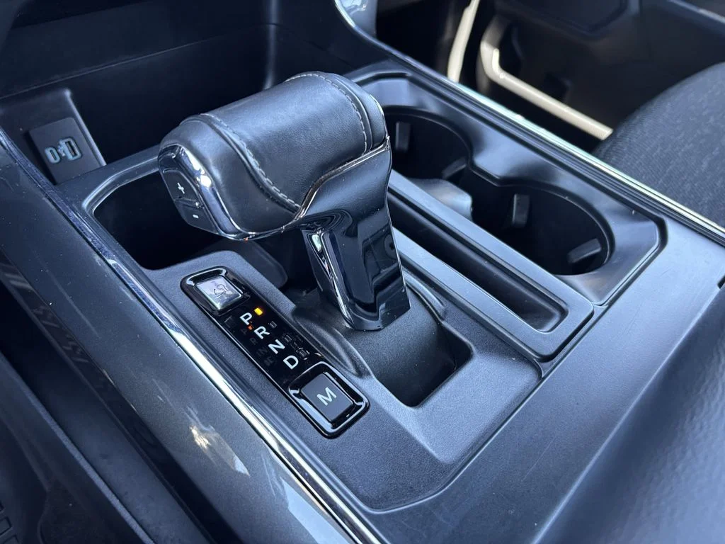 Used 2022 Black Ford XLT image 33