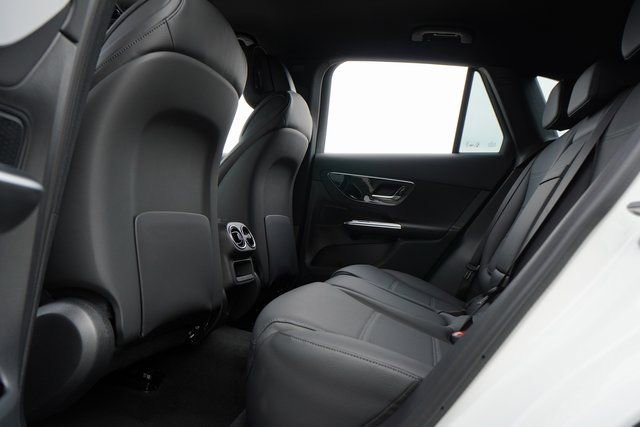 New 2026 Polar White Mercedes-Benz GLC 300 image 61