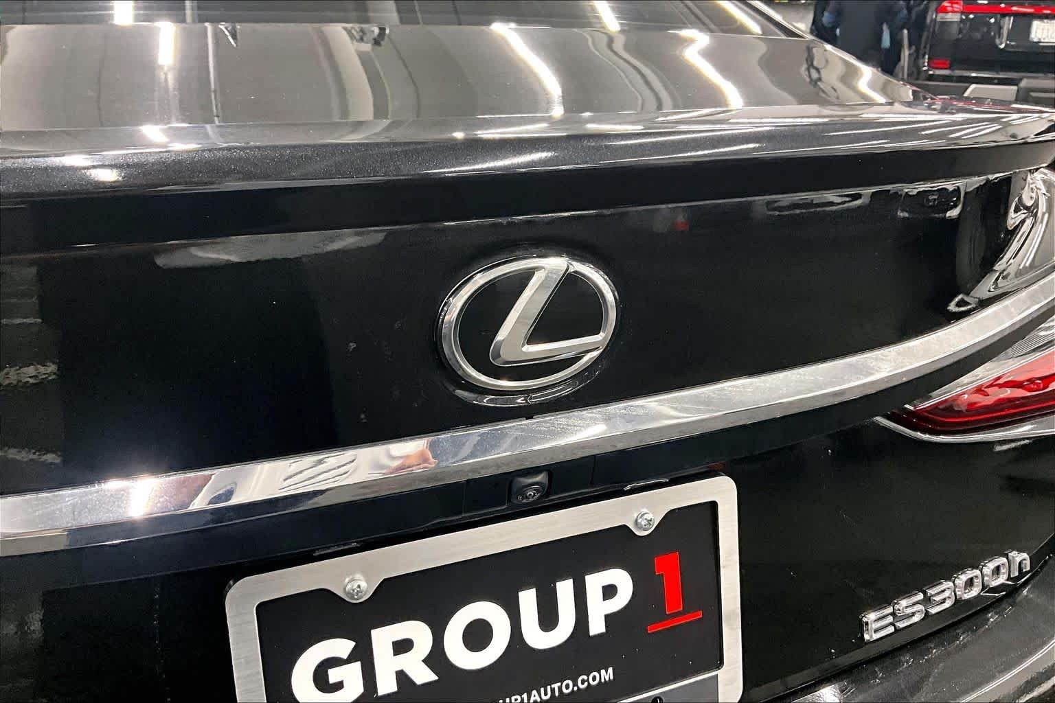 Certified Used 2025 Caviar Lexus  image 31